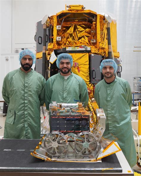 Japanese Commercial Moon Lander Uae Rover Ready For Launch On Spacex