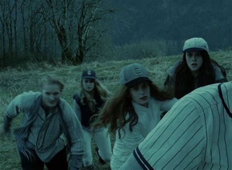 Pin By Kristens Babe On Twilight Screencaps Twilight Fashion Hats
