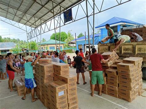 Dswd Official Assures Aid For Surigao Sur Quake Affected Families