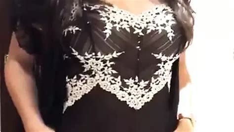 Free Indian Strip Porn Videos XHamster