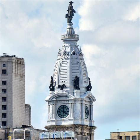 The Construction Timeline Of The William Penn Statue Atop City Hall