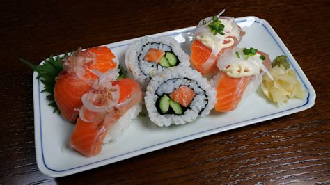 Salmon Sushi Japanese Cooking 101 In Kyoto Japanese Cooking 101