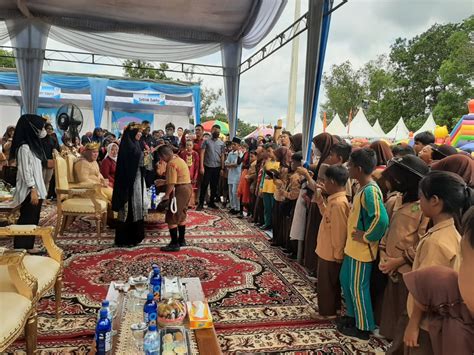 Lestarikan Budaya Daerah Gelar Festival Sebiduk Sehaluan 4 Zona