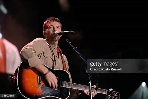 503 Josh Turner In Concert Stock Photos High Res Pictures And Images