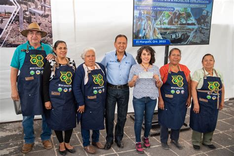 Municipio de El Marqués entrega subsidios a productores agropecuarios