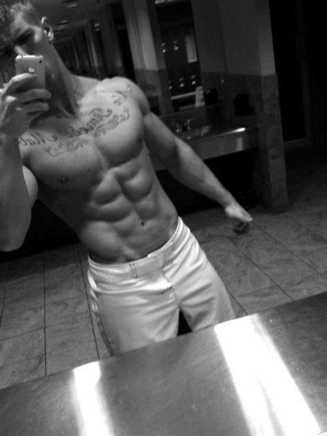 Versatil Gay Musculosos 3