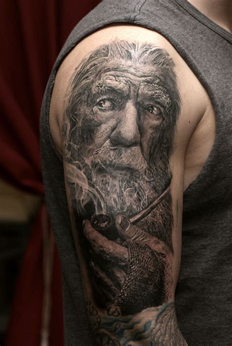 Gandalf Tattoo Done By Stefan Müller Black Rainbow Tattoo Theatre Zwickau Gandalf Tattoo Hobbit