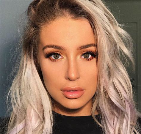 Tana Mongeau Model Age Biography Wiki Height Weight Relationship