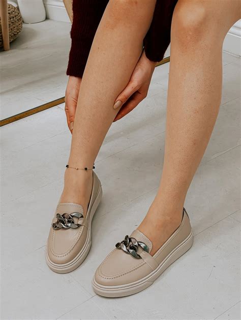 Nude Cilt Drewe Zincir Detay Kadın Loafer