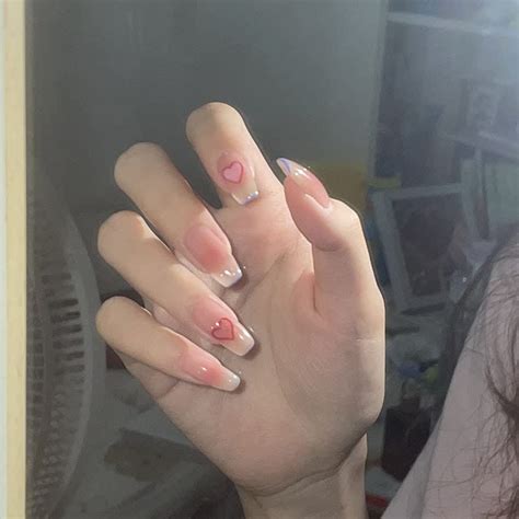 diduikalor Uñas postizas de San Valentín cuadradas medianas uñas acrílicas nude corazón a