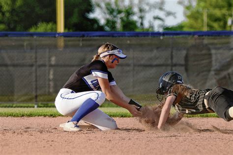 Shelbyville Shocks North Golden Bears Upset Bull Dogs In Sectional