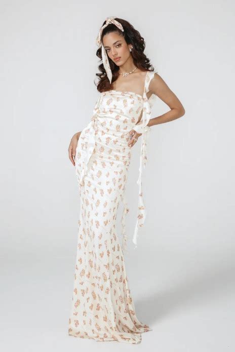 Chi C V Y Tri U L T Di N C G Hot M G Y S T C Ng Ng M Ng Khi N Nhi U Ch Em L Ng Mua B Ng