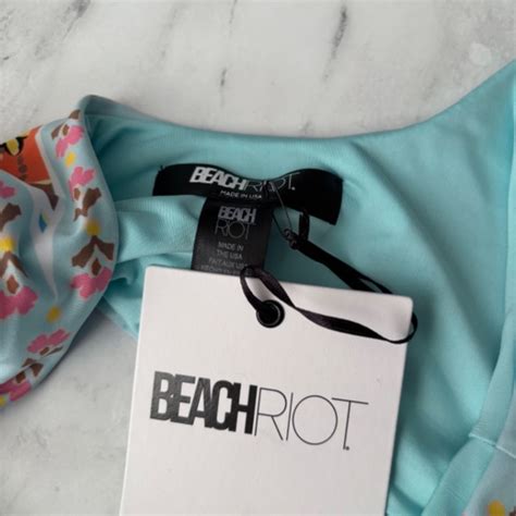 Beach Riot Swim Beach Riot Nwt Wireless Unlined Francis Floral Swim Bikini Top Poshmark