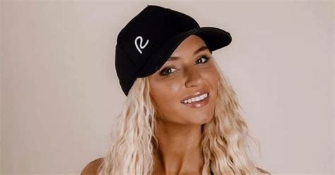 Love Island Lucie Donlan Parades Boobs In Tiny String Bikini In Eye Popping Display Daily Star