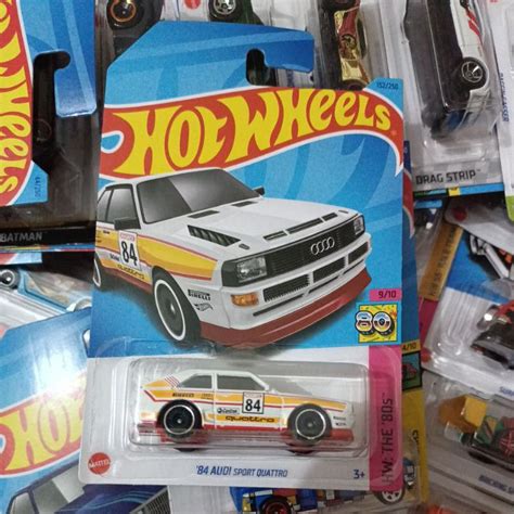 Jual 84 Audi Sport Quattro Putih Lis Kuning R8 LMS Open Track Hot Wheels Shopee Indonesia