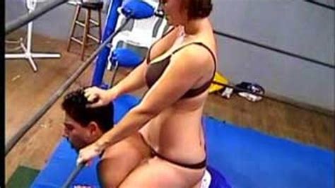 Big Tits Gia Beats Stomps Pretty Boy Mike Part Smother Filled Mixed Wrestling