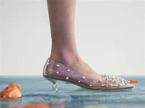 19 Adorable Wedding Kitten Heels For Brides