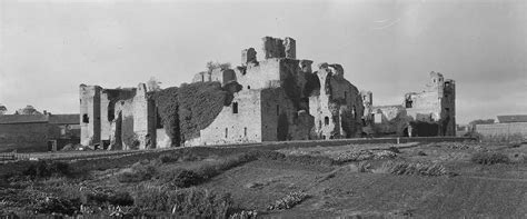 Research On Middleham Castle English Heritage