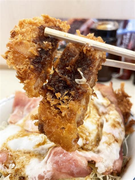 かつやの『ベーコンエッグソースカツ丼』を日本一詳しく調査 ｜ ガジェット通信 Getnews