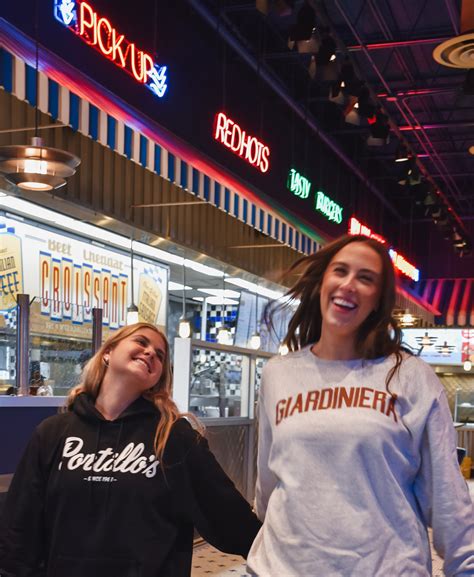 Traffic concerns erupt around portillo's & barnelli's glendale heights 4