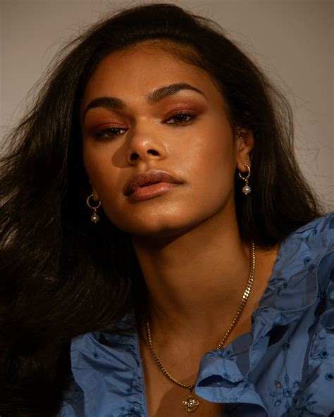 Beauty Megane Brunette