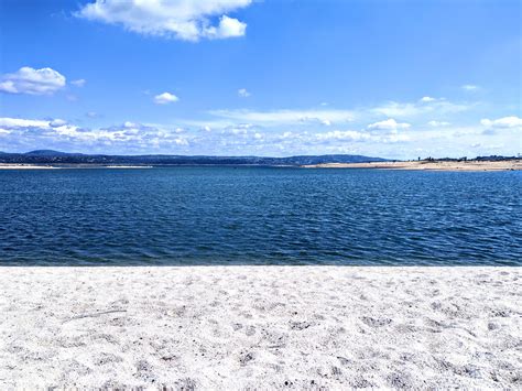 Found an empty spot at Folsom Lake to enjoy : r/Sacramento