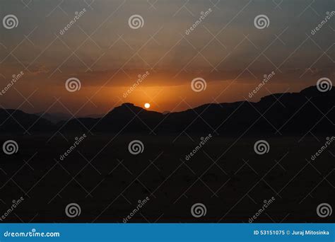 Tramonto Nel Deserto Di Wadi Rum Giordania Immagine Stock Immagine