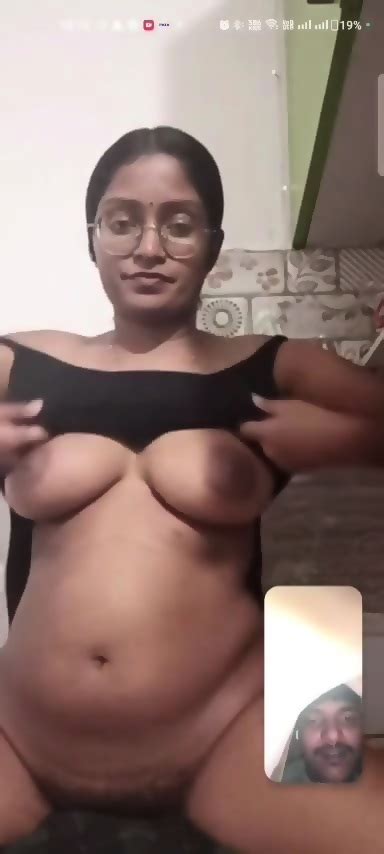Horney Unmarried Girl Showing Her Boobs And Pussy On Video Call