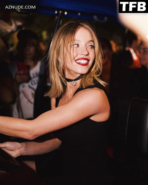 Sydney Sweeney Sexy Seen Showing Off Her Hot Figure At The Tory Burch Fashion Show In New York