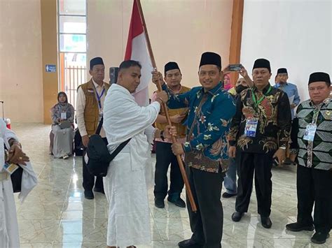 Bupati Deli Serdang Lepas Dan Berangkatkan Jemaah Haji Gelombang