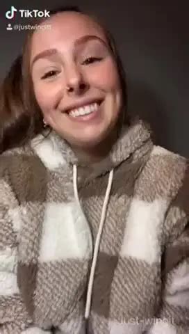 Cute Face Legendary Tits Scrolller