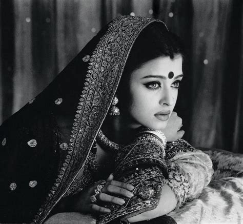 9 Hot Sexy DevDasha Bikini Pics