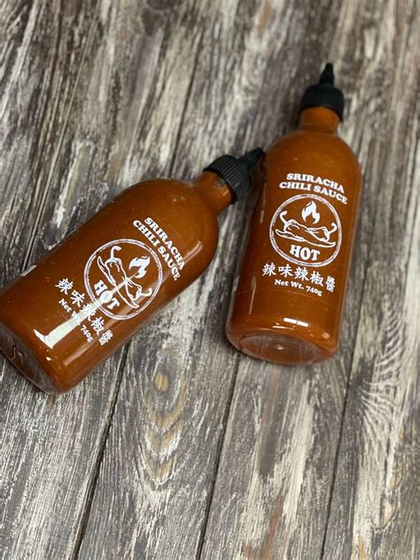 Гострий соус чилі Шрірача Sriracha Hot Chili Sause 740г SKLAD PRODYKTOV