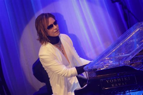 Yoshiki、ディナーショーが閉幕。至近距離でパフォーマンス Barks