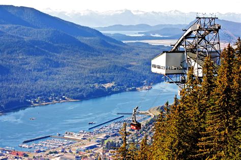 10 Tips For Traveling On A Budget With Family (That Are Actually Helpful)