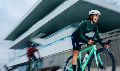 AXS | SRAM