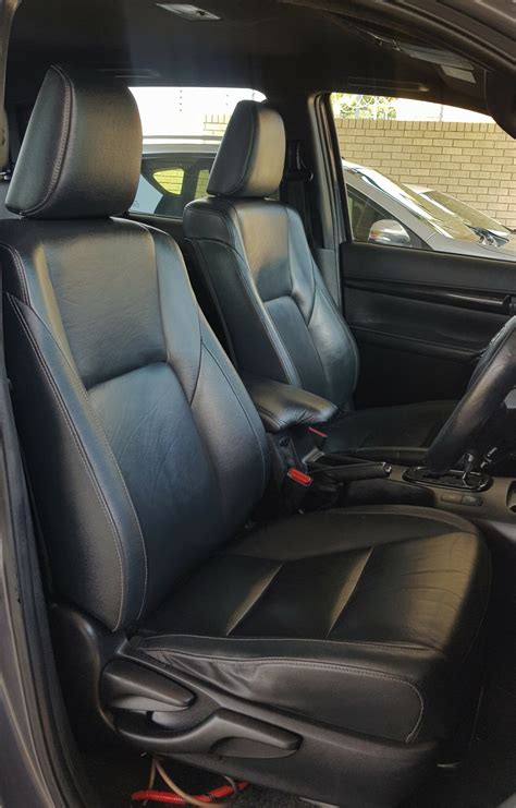 Toyota Hilux Gd6 Double Cab Leather Seat Auto Leather Trimmers