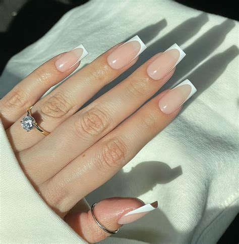 Latest Nude Nail Designs To Try In Alexie