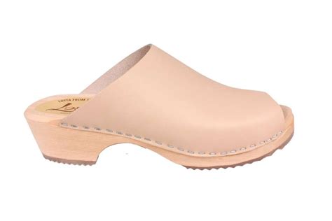 Berit Low Open Toe Clogs In Nude Leather Lotta From Stockholm