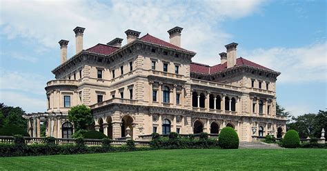 Belcourt Castle in Newport, Rhode Island | Tripomatic