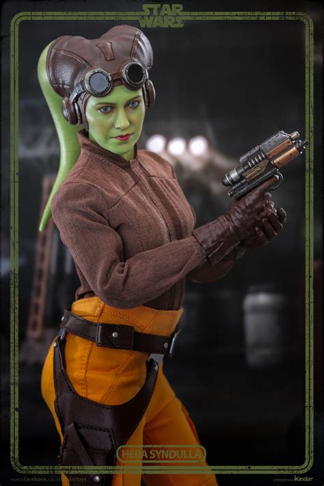 Hot Toys TMS 113 Ahsoka Hera Syndulla 1 6 Scale Collectible Figure