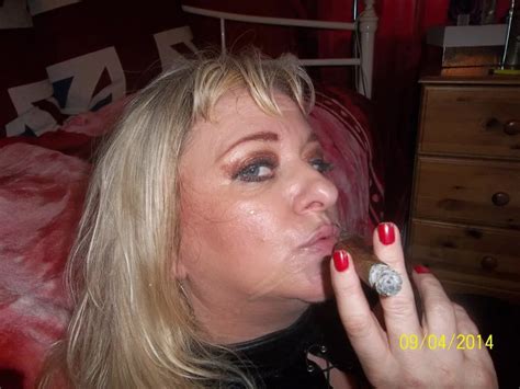 SMOKING DELIGHT Nude Pics XHamster