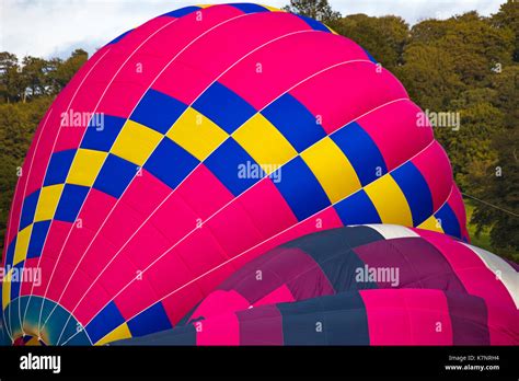 Pink Balloons Sky Nobody Hi Res Stock Photography And Images Alamy