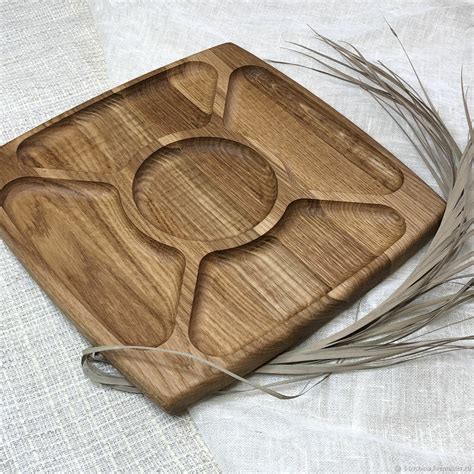 Тарелка доска менажница деревянная, дуб 27*27 см в интернет-магазине на ...