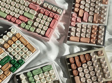 Celebrities are clashing over who started the pink hairstyles trend online 4