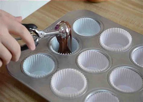 4-Ingredient Homemade Reeses Cup Recipe - DIY Joy