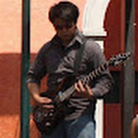 aaron mendoza  youtube