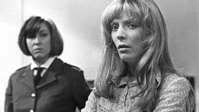 You Can Now Watch British Tv S First Lesbian Kiss For The First Time In Years Mashable