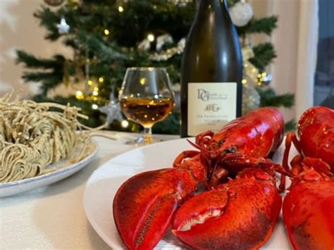 Homard R Ti Au Beurre Et Sa Bisque Accompagn De Tagliolini Aux Truffes