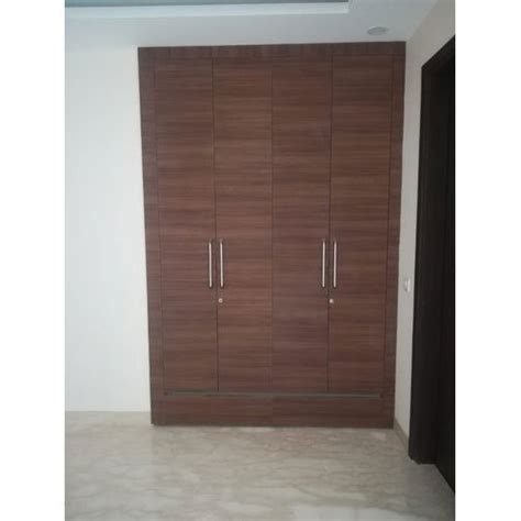 Hinged Brown Bedroom Wooden Wardrobe Warranty Year At Rs